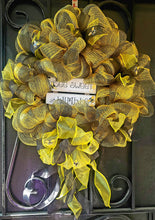 Load image into Gallery viewer, The Home Collection - Wreath and Wall Hanging Deco