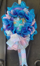 Load image into Gallery viewer, The Home Collection - Wreath and Wall Hanging Deco