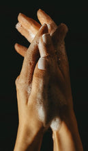 Load image into Gallery viewer, The Body Collection - Body Wash